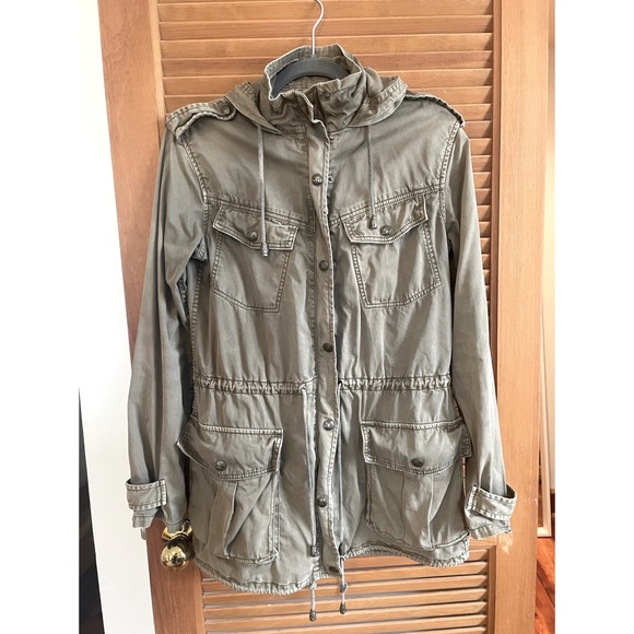 Aritzia Army Green Utility Jacket Size XS - Picture 2 of 2
